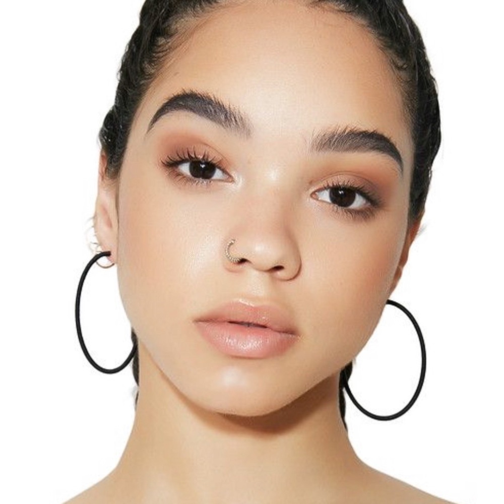 Black 2” Clasp Closure Hoop Earrings - Picture 5 of 7